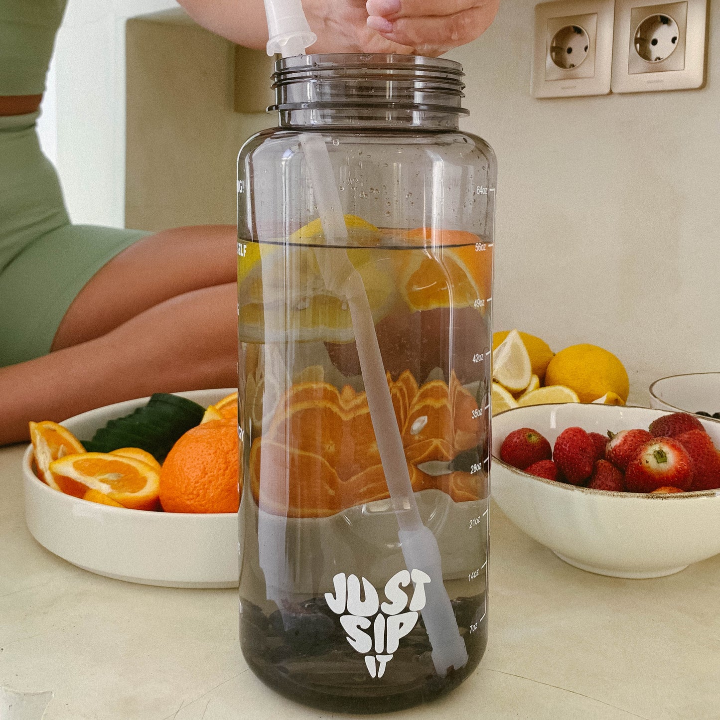 2000ml BOTTLE - BLACK